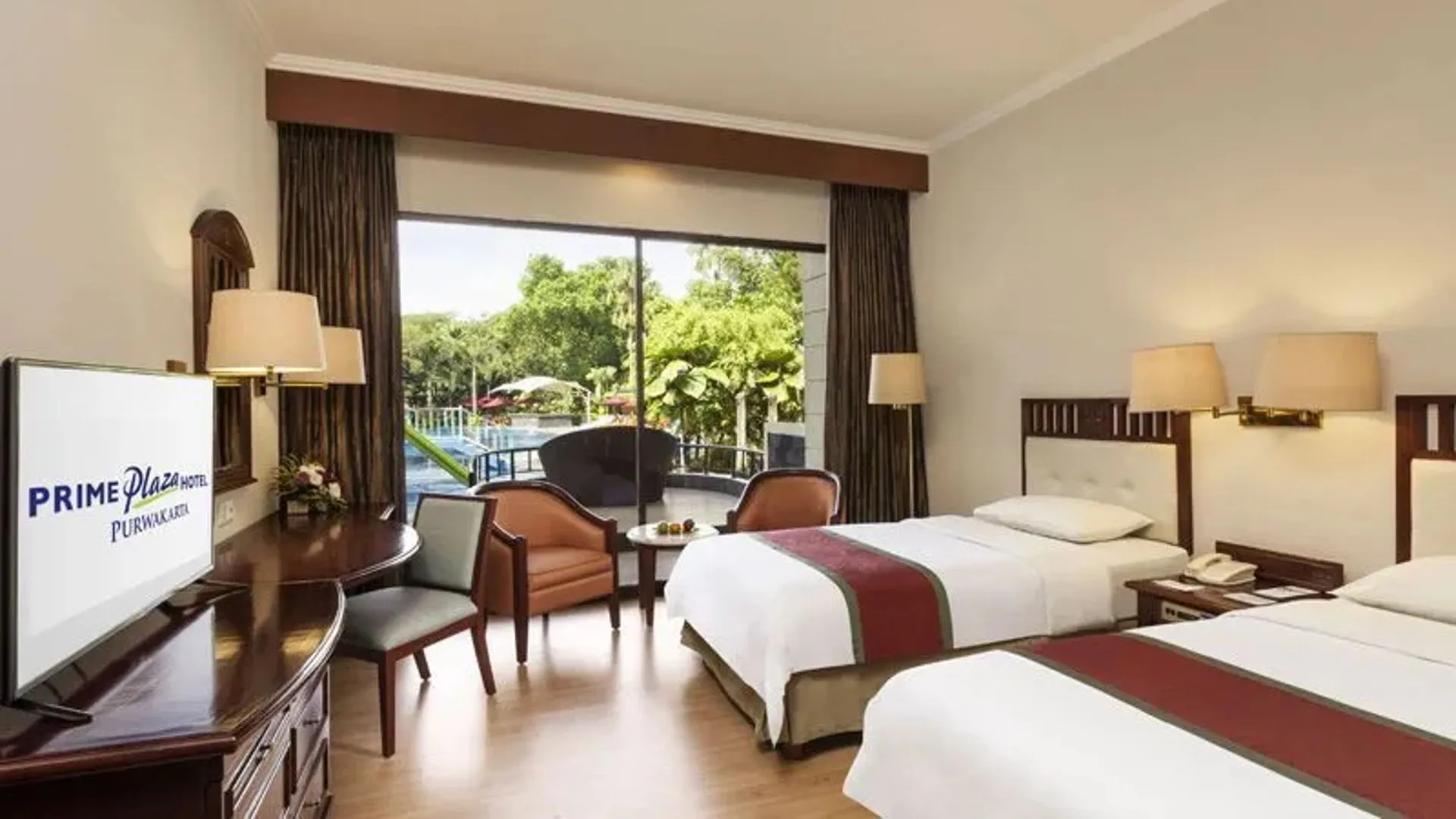 Deluxe Balcony Suite