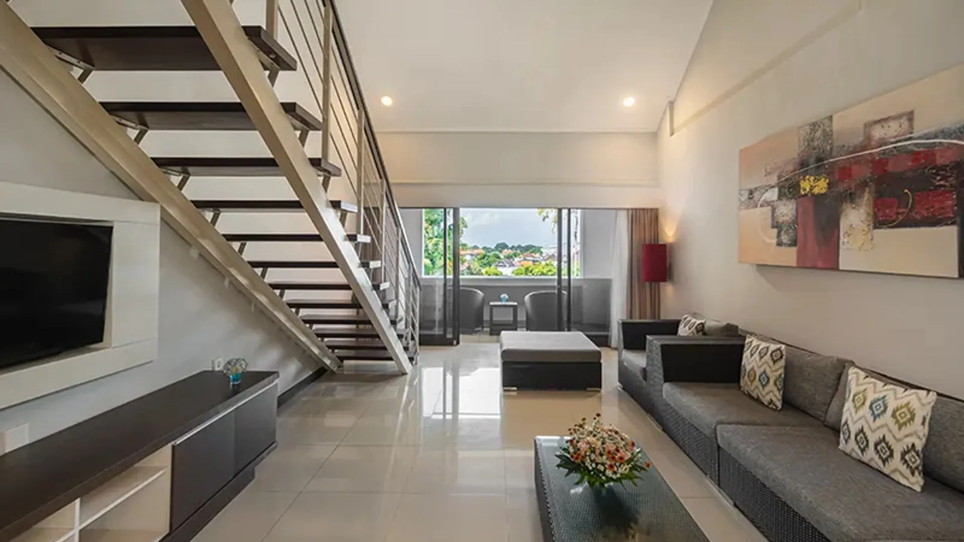 3 Bedroom Loft Suites 2