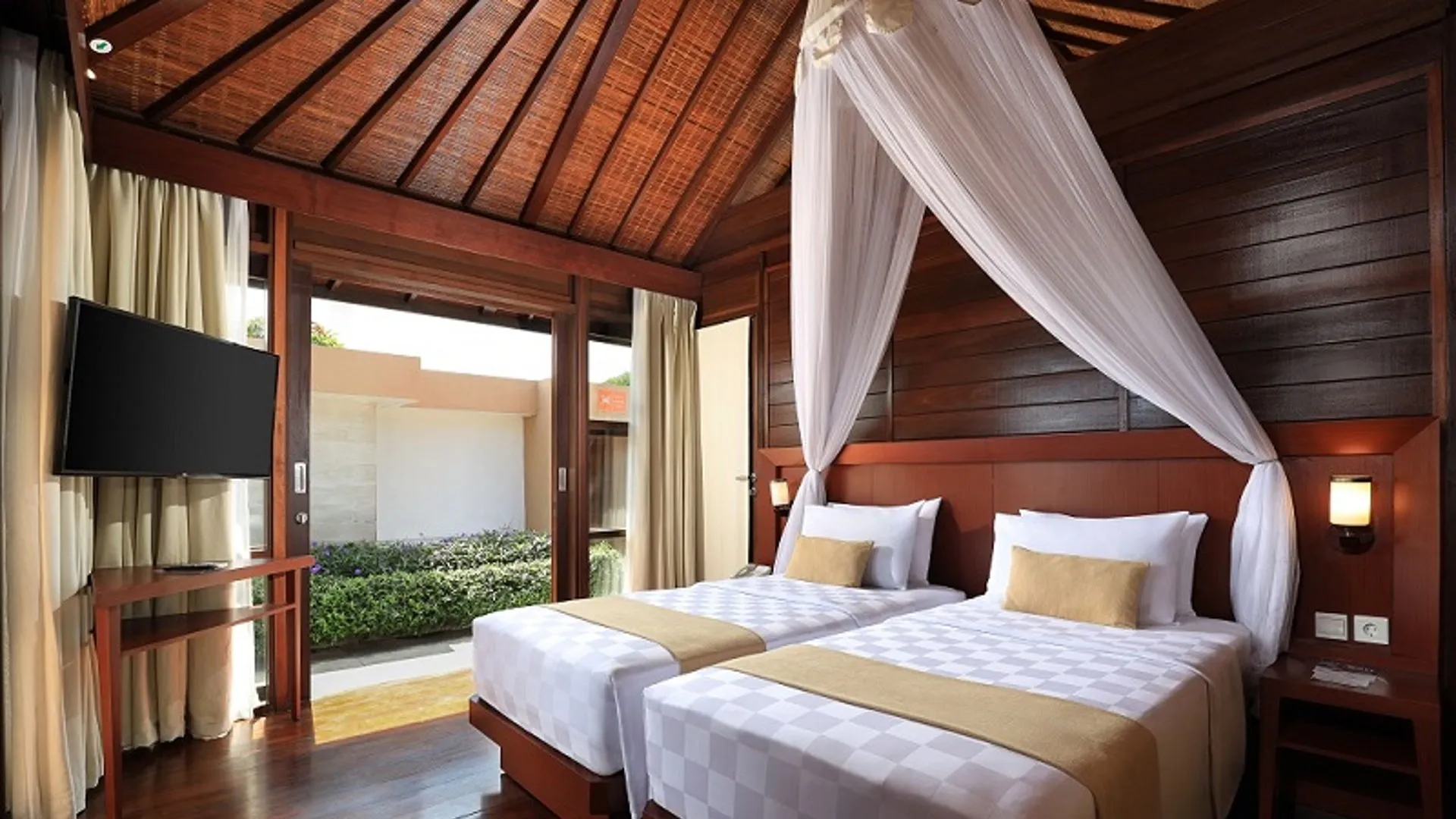 Amadea Rooftop Suite (2 Bed) - 170 sqm