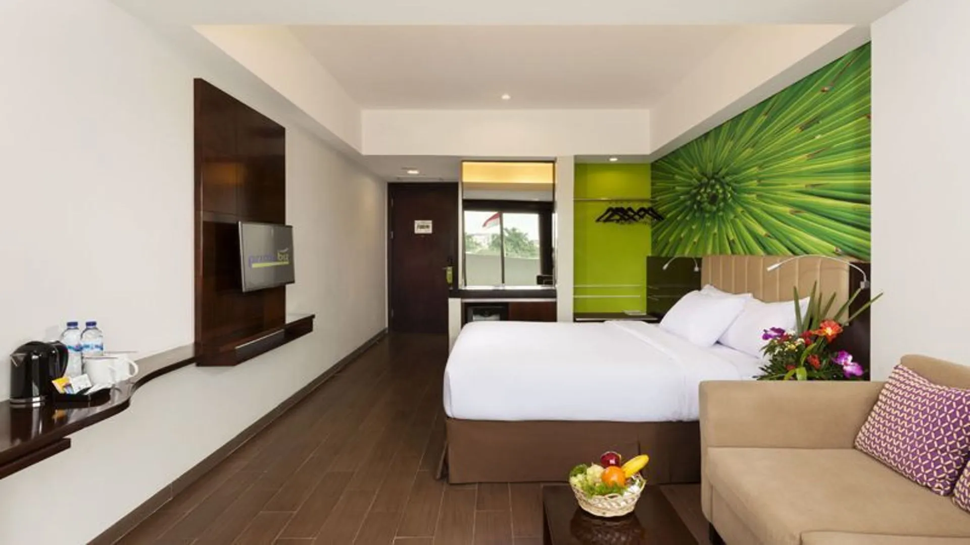 Deluxe Balcony Room