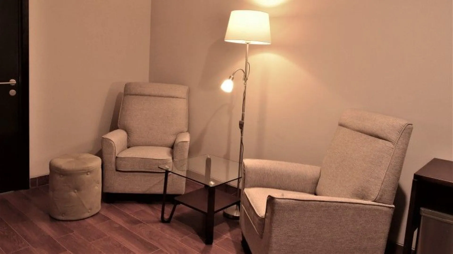 Suite 2
