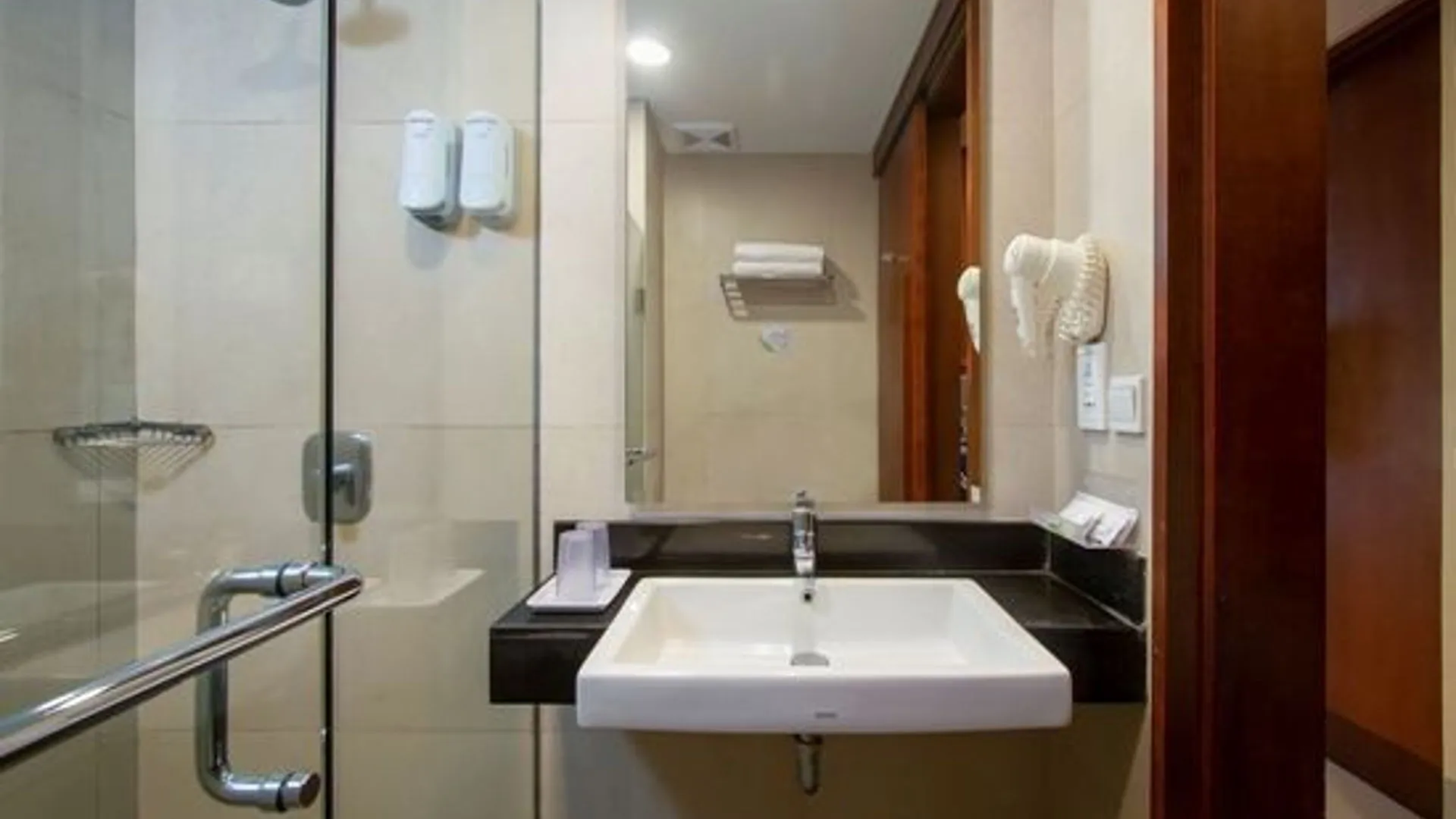 SUPERIOR ROOM Transit 12 Hour Usage 3