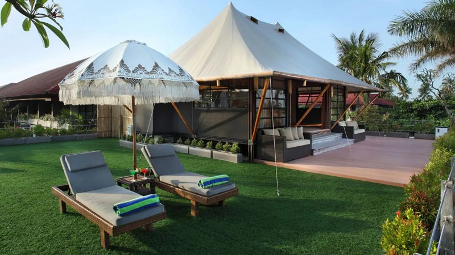 Luxury Tent Villa With Ocean View 3