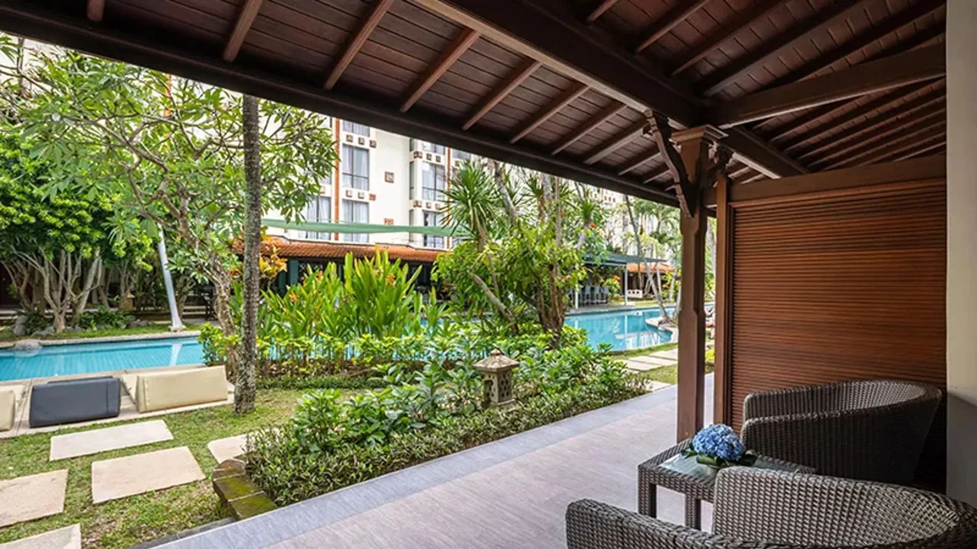 Courtyard Pool Access 2