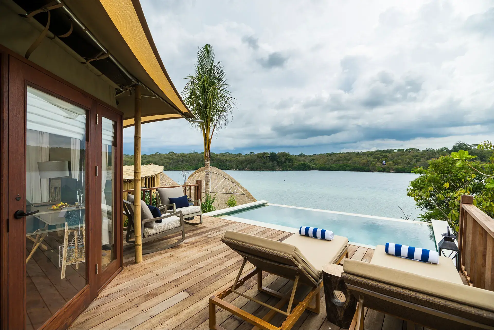 One Bedroom Cliff Tent Villa